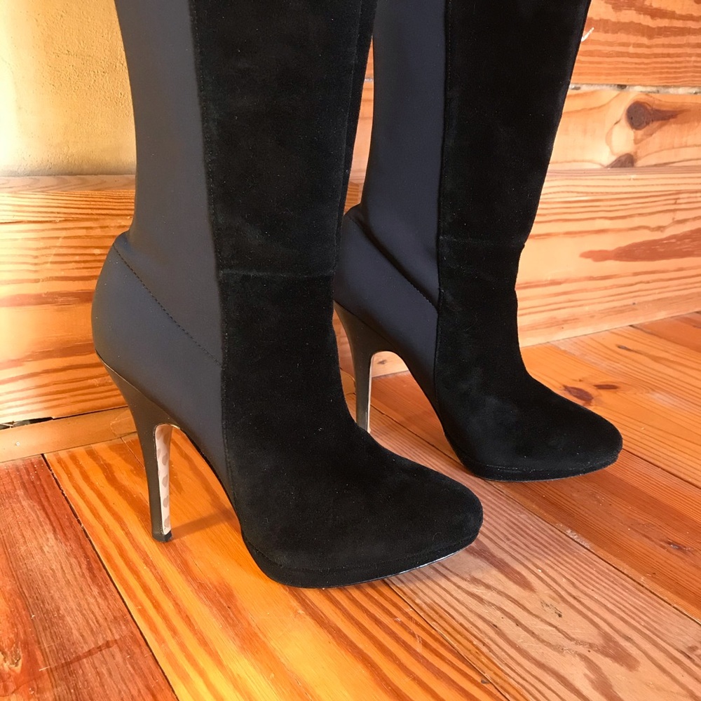 Betsey Johnson Black Knee-high Boots, EUC, 7.5 - Picture 3 of 16